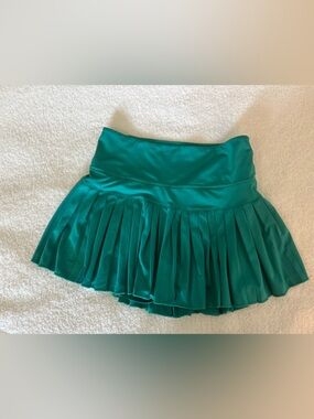 Goldhinge Emerald Pleated Tennis Mini Skirt with Wide Waistband estimated XS/S